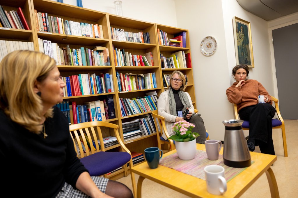 Heidi Jerpseth (t.v.), Ingrid Ruud Knutsen og Veronica Lockertsen