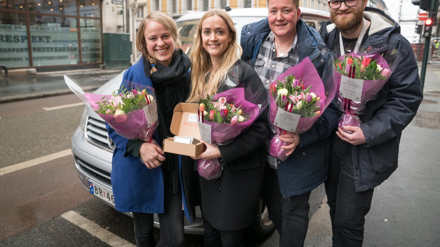 Sykepleierne i Sykepleie på hjul med blomster